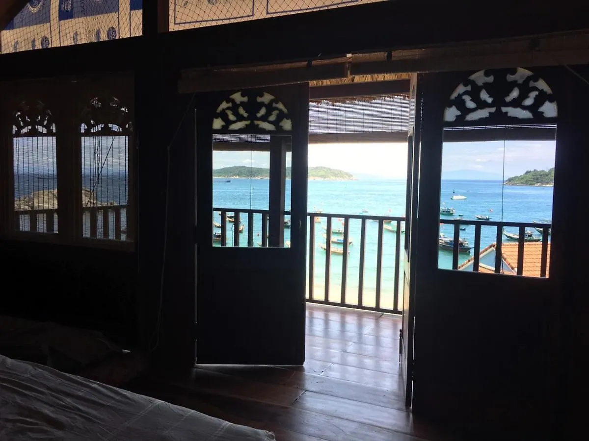 Hotel Cham Island Wooden Cabin Hoi An Vietnam