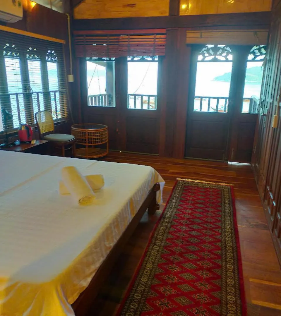 Cham Island Wooden Cabin Hội An